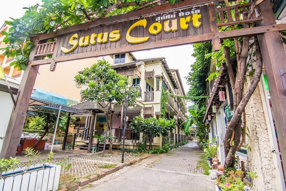 Sutus Court 3 Hotel Pattaya Buitenkant foto